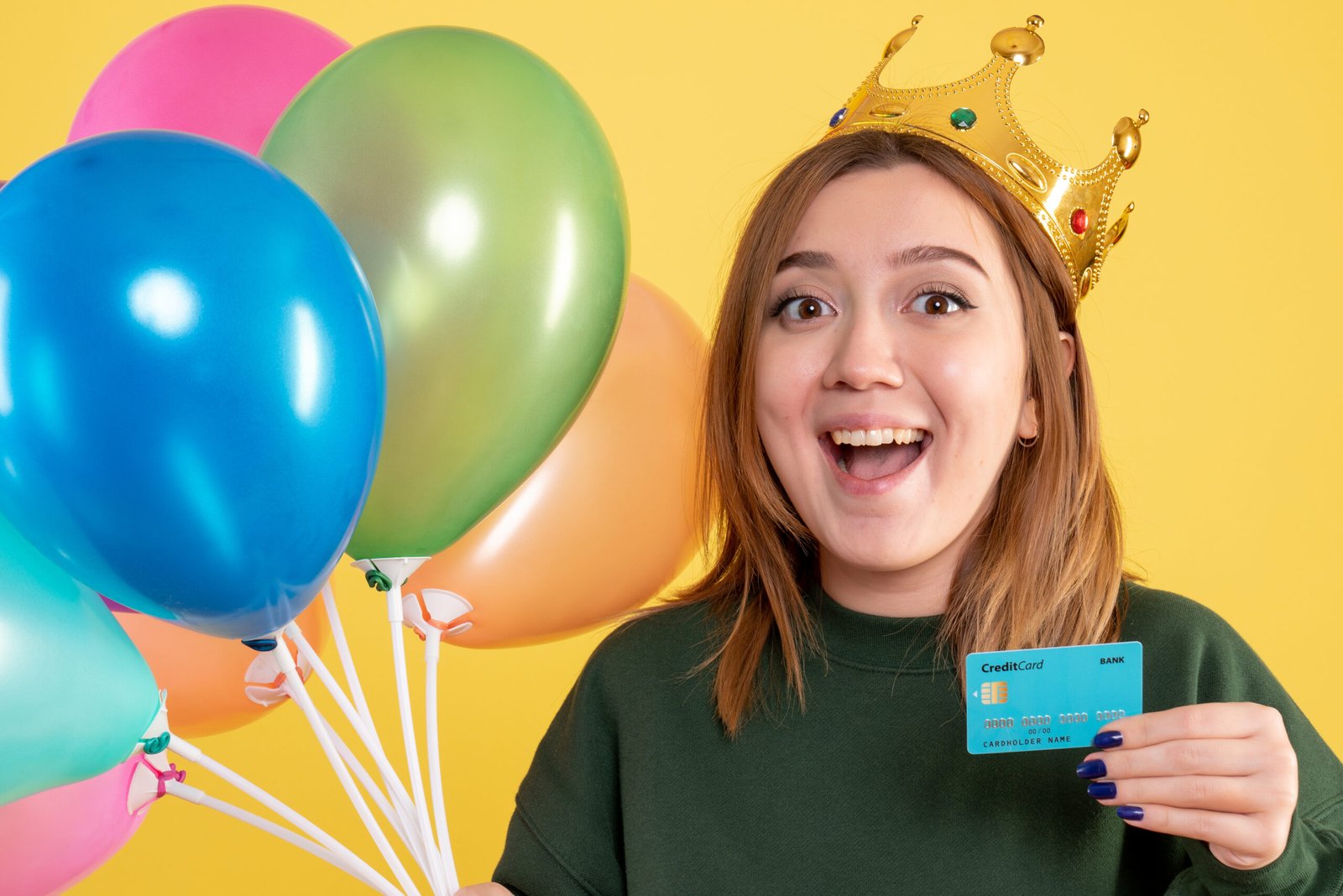 The Freebie Factory: Best Free Rewards Credit Cards to Grab Now